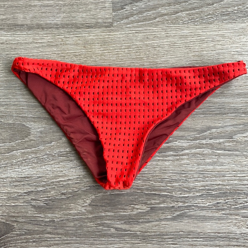 Acacia lava swim bottom